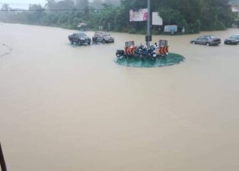 KEADAAN terkini banjir di Rantau Panjang, Kelantan hari ini-UTUSAN/IHSAN PENDUDUK