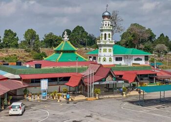 Masjid Al Abrar di Semabok, Melaka merupakan antara masjid dikesan mengguna pakai arah kiblat yang didapati tidak tepat. - UTUSAN/SYAFEEQ AHMAD