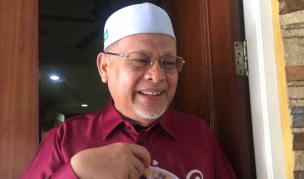 pas