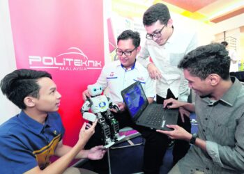 PERANAN media sosial dapat membantu
meningkatkan aktiviti pembelajaran terutama
dalam kalangan pelajar.