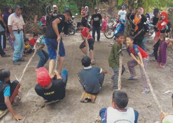 CUTI sekolah akan lebih bermakna dan diwarnai dengan pelbagai aktiviti ala
kampung yang menarik.