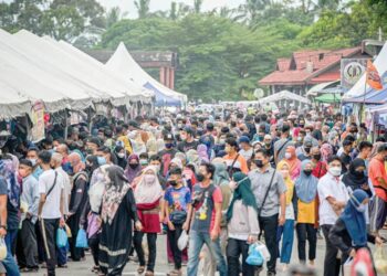 TIDAK dinafikan budaya berlebih-lebihan juga menjadi punca utama pembaziran di bulan Ramadan.
