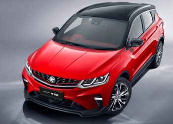 PENULIS mengadu
kereta Proton X50
yang diterimanya
pada Mac tahun lalu mengalami pelbagai
kerosakan.
