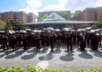 PEMBACA menyarankan kepemimpinan MUDA disaran melihat semula hala tuju mereka sama ada mahu menjadi parti politik yang bebas atau kekal bergabung dengan parti lain.