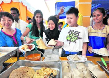 KESATUAN dalam perbezaan adalah kehebatan sebenar bangsa Malaysia yang membolehkan kita terus kekal teguh bersama.
