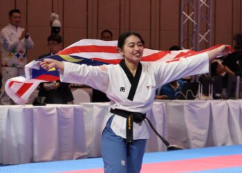 Atlet taekwondo negara, Nur Humaira Abdul Karim menambah pungutan pingat emas kontinjen Malaysia di Sukan SEA Kemboja 2023 apabila mengungguli acara poomsae individu wanita dalam aksi yang berlangsung di Pusat Konvensyen Chroy Changvar, Phnom Penh hari ini.