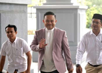 WAN Saiful Wan Jan hadir di Mahkamah Sesyen Kuala Lumpur bagi sebutan kes rasuah Jana Wibawa. -  UTUSAN/AMIR KHALID