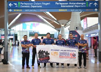 SERAMAI enam peserta Quantum Metal Ekspedisi Perpaduan Watikah  Kemerdekaan 66, London-Kuala Lumpur 2023 berlepas ke London, hari ini.
