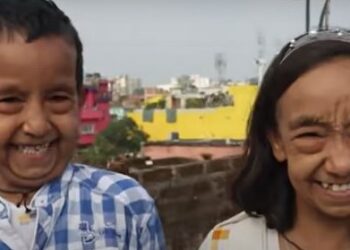 ANJALI (kanak) dan adiknya, Keshav Kumar. - AGENSI