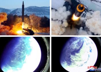 GAMBAR dikeluarkan KCNA menunjukkan ujian pelancaran peluru berpandu Hwasong-12. - AFP