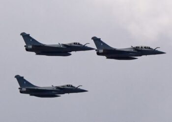 INDONESIA menempah 42 jet pejuang Rafale buatan Perancis. - AFP