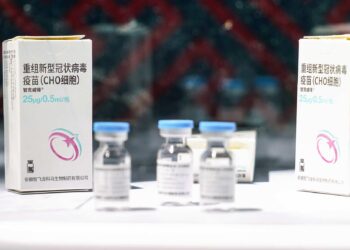 VAKSIN Covid-19 keluaran China, Zifivax mempunyai tahap keberkesanan sehingga 81.7 peratus. - CFP