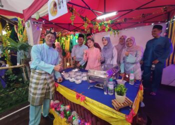 SAADON Moktar ketika menghadiri Majlis Jalinan Mesra Aidilfitri di ibu pejabat JBPM Pulau Pinang di Batu Kawan hari ini. - Pix IQBAL HAMDAN