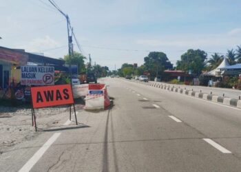 Jabatan Kerja Raya (JKR) sedang melaksanakan pembaikan kekal secara berperingkat di Kampung Teluk, Sungai Dua, Butterworth, Pulau Pinang.