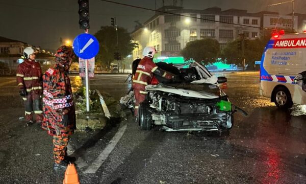 Maut kereta terbabas