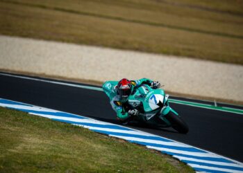 Adam Norrodin mempamerkan peningkatan selepas berjaya meraih mata ketika pusingan kedua WSBK.