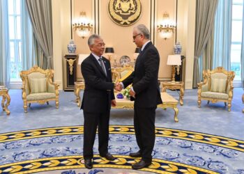 Al-Sultan Abdullah menerima menghadap Shaikh Salman di Istana Negara
