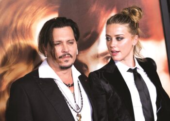 Berita pelakon popular Hollywood, Johnny Depp menang dalam kes saman fitnah yang difailkan terhadap bekas isterinya, Amber Heard menarik minat ramai terutama lelaki berbincang mengenai penderaan isteri terhadap suami. – AFP