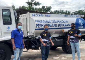 LORI tangki agihan air bersih yang digerakkan SPAN ke Rompin, Pahang.