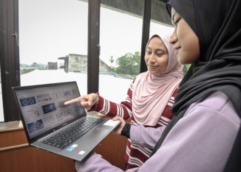 PELAJAR universiti perlukan pendedahan industri sebagai persediaan apabila tamat pengajian kelak. - GAMBAR HIASAN