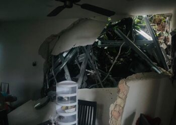 ANTARA unit rumah yang terjejas akibat kejadian tanah runtuh di Taman Halaman, Ampang.