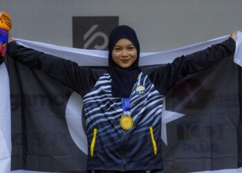 NURUL Afiqah Muhammad Zamzuri memenangi pingat emas dalam acara angkat berat 45 kilogram wanita hari ini.