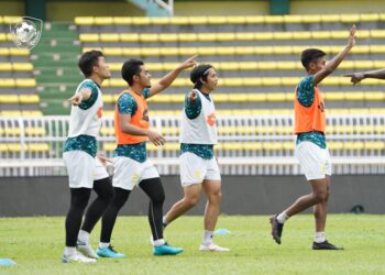 PEMAIN Kedah sedia memberi aksi lebih baik berbanding pada perlawanan pertama Liga Super ketika berdepan Sarawak United, Jumaat lalu.- IHSAN Kedah Darul Aman FC