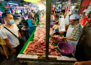 PENETAPAN harga maksimum runcit bagi ayam segar benar-benar melegakan orang ramai.