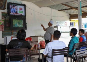 KESEJAHTERAAN rakyat menjadi fokus utama Bajet 2023 bukan sahaja untuk golongan B40 bahkan M40, wanita, belia dan orang kurang upaya (OKU). – UTUSAN/FAISOL MUSTAFA