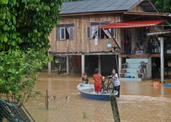 CUACA yang semakin baik hari ini membolehkan lebih 4,000 mangsa banjir di pusat pemindahan sementara di Terengganu pulang ke rumah masing-masing.