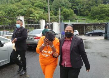 SEORANG guru besar sebuah SJKT di Skudai direman sehari oleh Mahkamah Majistret Johor Bahru bagi membantu siasatan kes membuat tuntutan palsu berjumlah RM2,583 pada Februari lalu.