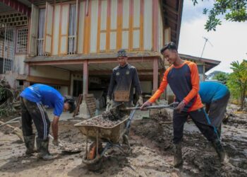 SUDAH sampai masanya sukarelawan di Malaysia memasuki tahap profesionalisme. – GAMBAR HIASAN/SHAHIR NOORDIN