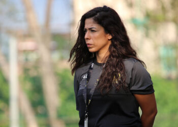 Ketua Jurulatih Malaysia Tigress, Soleen Al-Zoubi ketika mengendalikan sesi pemilihan pemain skuad B-20 wanita negara.