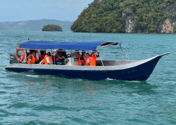 PASUKAN Polis Marin Wilayah Satu menahan 39 bot penumpang yang didapati melakukan pelbagai kesalahan termasuk  beroperasi tanpa lesen sah, tidak memiliki insurans dan lain-lain kesalahan dalam operasi di sekitar perairan Langkawi, Perak, Pulau Pinang dan Selangor.