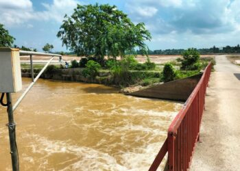 PINTU air Kampung Gangsa, Durian Tunggal, Melaka yang dikatakan lokasi seekor buaya muncul.