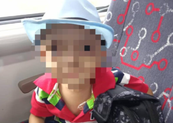 Kanak-kanak lelaki yang kritikal akibat diberi dadah masih dirawat di Hospital Kuala Krai. -IHSAN KELUARGA