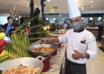 IKAN patin tempoyak Pahang merupakan antara menu istimewa yang disajikan sepanjang Ramadan  ini di Hotel Raia, Kuala Nerus.