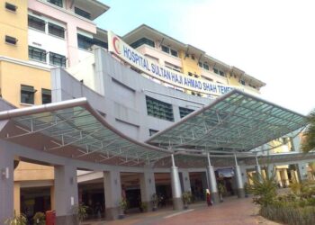 Sebanyak 4,053 Pegawai Perubatan, Pegawai Pergigian dan Pegawai Farmasi ditawarkan lantikan tetap oleh Suruhanjaya Perkhidmatan Awam (SPA) bagi mengisi kekosongan sedia ada. - GAMBAR HIASAN