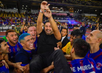 KUALA LUMPUR 10 September 2022 - Pemain-pemain JDT meraikan kemenangan pada perlawanan akhir Piala FA antara JDT menentang Terengganu, di Stadium Nasional Bukit Jalil, di sini hari ini. Gambar: SHIDDIEQIIN ZON