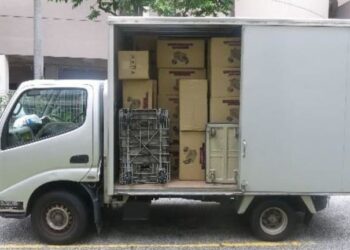 LORI yang ditahan di Taman Perusahaan Woodlands. - AGENSI