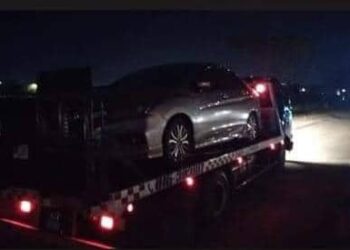 SEBUAH kereta jenis Honda City disyaki cuba dicuri seorang pemandu lori tunda di Jalan Persiaran Perusahaan, Seksyen 23 di Shah Alam, Selangor.