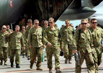 SELEPAS peristiwa 11 September 200, seramai 26,000 tentera Australia dihantar ke Afghanistan bersama tentera AS dan sekutunya menentang Taliban dan al-Qaeda. -AFP