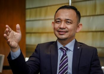 MASZLEE MALIK