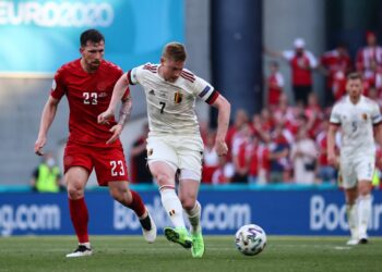 Kevin de Bruyne meledak jaringan kemenangan untuk membawa Belgium ke saingan kalah mati Euro 2020 selepas menewaskan Denmark 2-1.