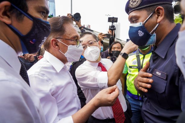 Tawaran Jawatan Bertaraf Menteri Kanan Satu Penghinaan Bagi Saya – Anwar