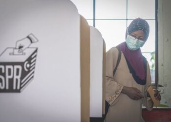 PEMBUBARAN Parlimen bagi memberi laluan kepada PRU15 dikatakan menjadi langkah wajar untuk menstabilkan politik negara berikutan ketiadaan parti dominan dalam kerajaan.
