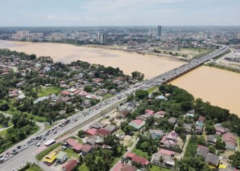 KERAJAAN Pusat terus komited dalam membawa pelaburan dan pembangunan ke negeri Kelantan. - GAMBAR HIASAN