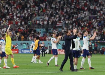KEJAYAAN England pada perlawanan pertama ke atas Iran menyaksikan harga tiket pada perlawanan seterusnya melonjak.-AFP