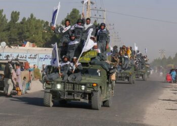 TALIBAN kesal dengan tindakan Washington yang enggan mencairkan aset Afghanistan ketika rakyat negara itu bergelut krisis kemanusiaan. - AFP