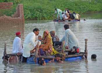 PAKISTAN mengalami kerugian besar akibat bencana banjir yang berlaku tahun ini. - AFP